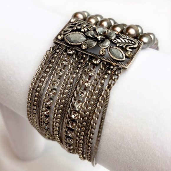 ANTHROPOLOGIE Pearl Bracelet - Picture 2 of 6